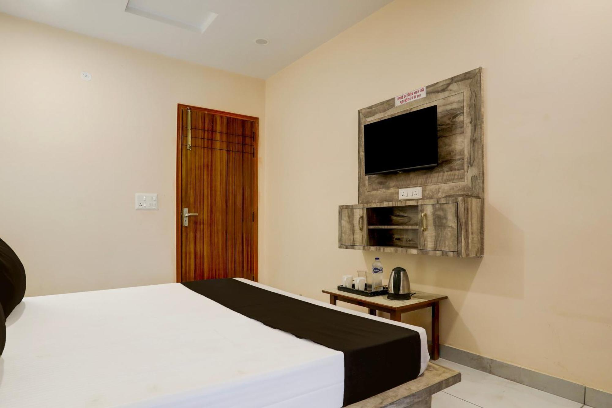 Hotel O Rana Hotel & Restaurant 메루트 외부 사진